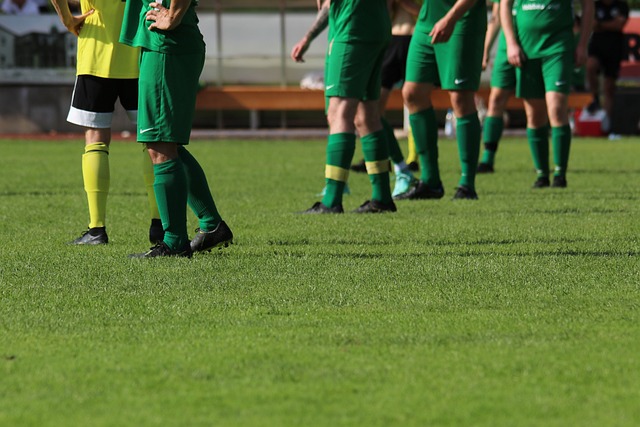 快船狂胜尼克斯！火箭最怕“伪七队”，首轮三选一困境浮现.